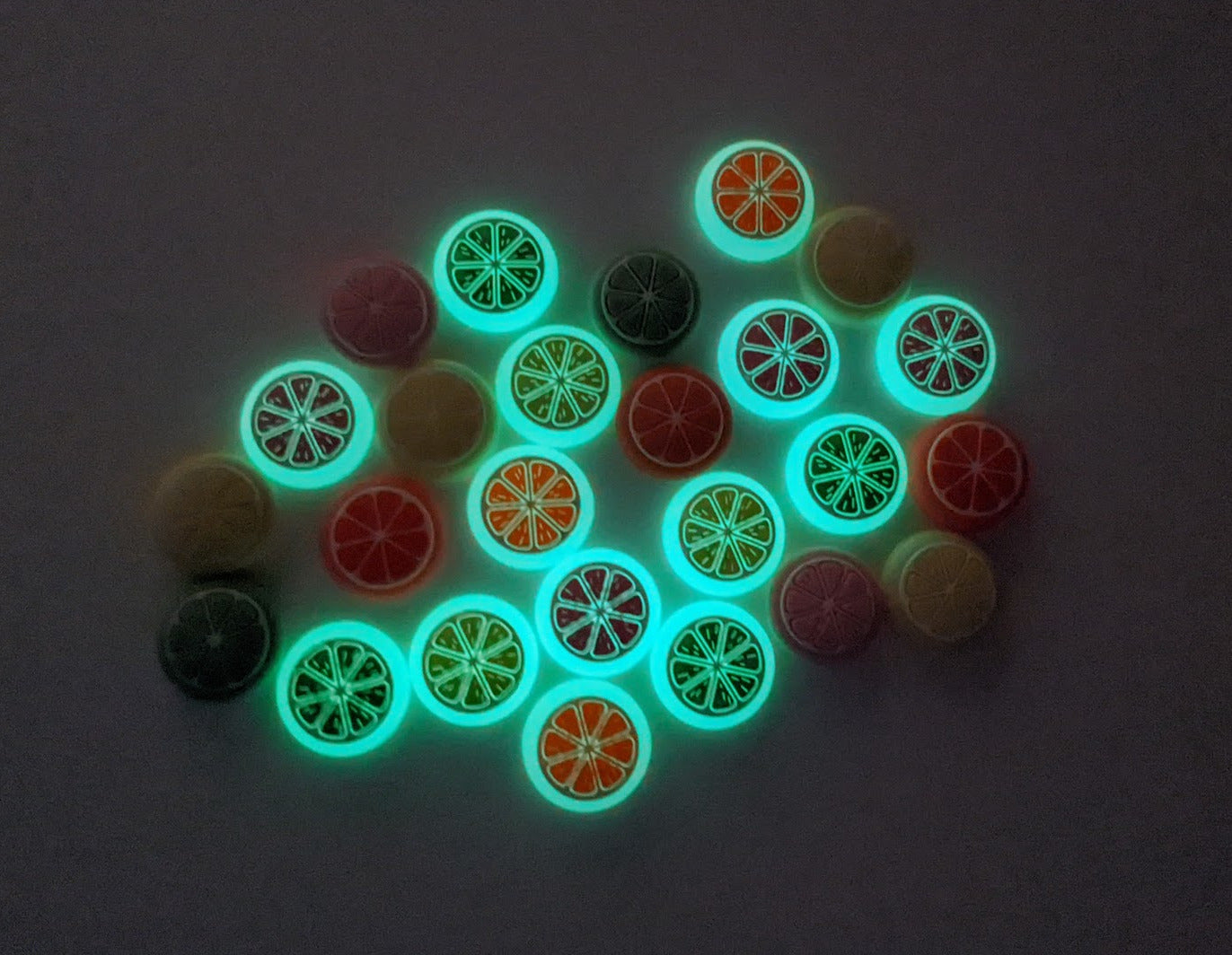 itrus Fruit Slices - Solid and Glow-in-the-Dark Thumb Grips 